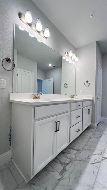 651 Watters Road, Unit 3300 Allen, TX 75013 - Photo 18 of 25 Bathroom featuring vanity