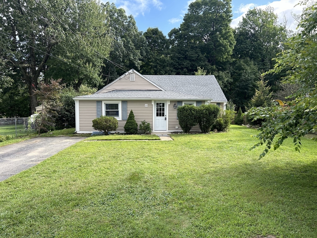 13 Maranook Road Worcester, MA 01606 - Photo 2 of 24 a front view of a house with a yard