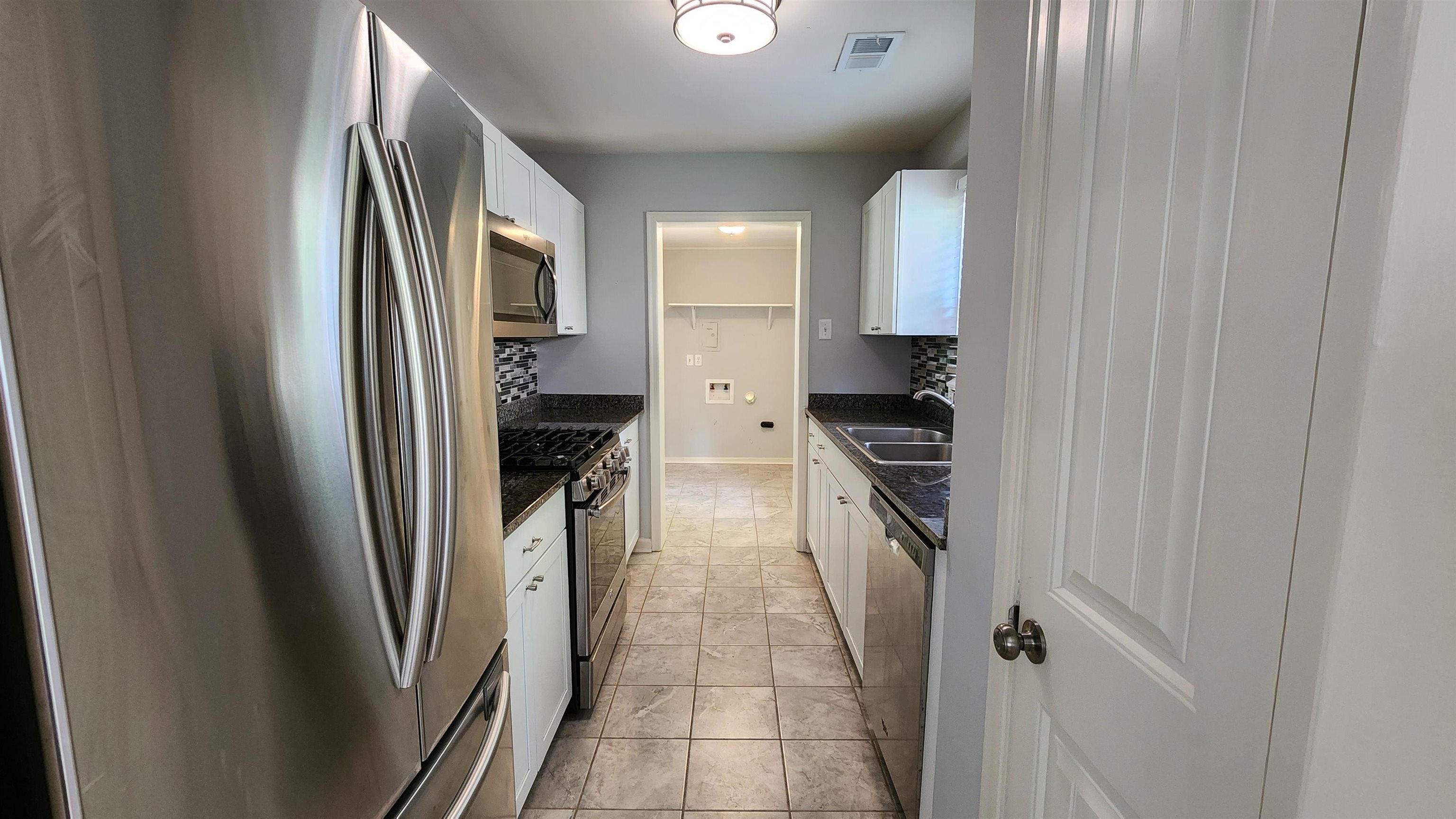 1355 Dearing Road Memphis, TN 38117 - Photo 11 of 21 Gallery Image 11