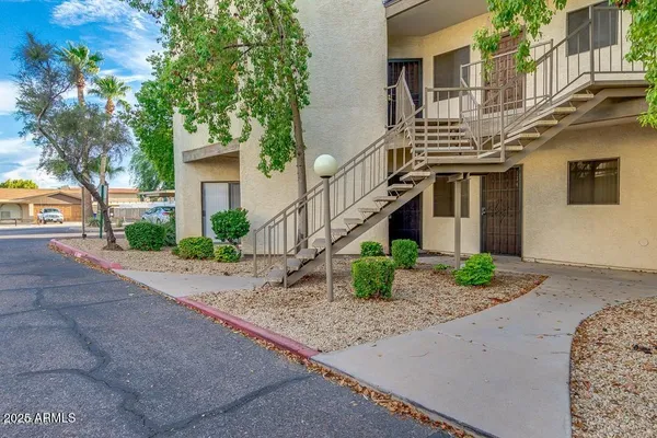 $1,699 | 1287 North Alma School Road, Unit 113, Chandler, AZ 85224