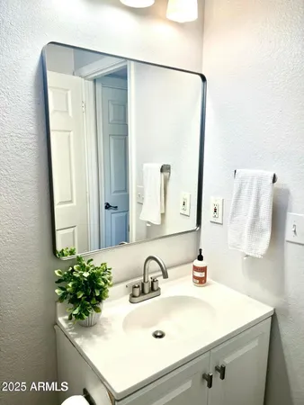$1,699 | 1287 North Alma School Road, Unit 113, Chandler, AZ 85224