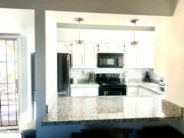 $1,699 | 1287 North Alma School Road, Unit 113, Chandler, AZ 85224