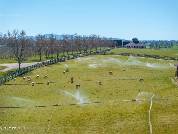 $33,000,000 | 5010 Gate 4 Road, Paso Robles, CA 93446