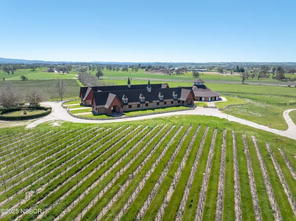 $33,000,000 | 5010 Gate 4 Road, Paso Robles, CA 93446