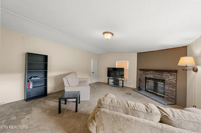 $670,000 | 6978 Old Dixie Highway, Spring City, TN 37381