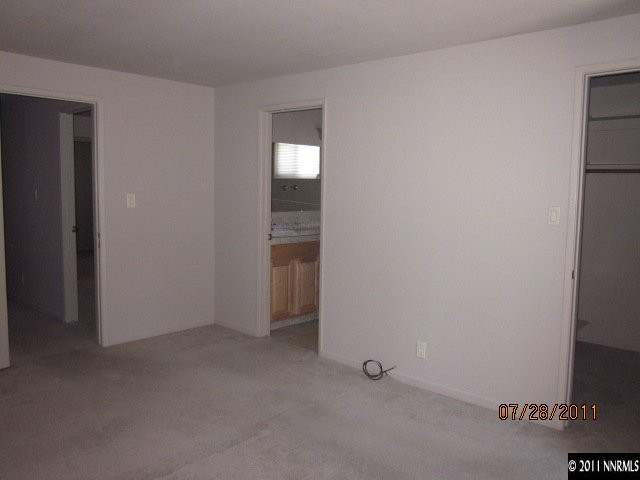 4310 Acadia Way Reno, NV 89502 - Photo 8 of 11 Photo 8