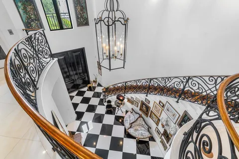 $5,400,000 | 7172 Valencia Drive, Boca Raton, FL 33433