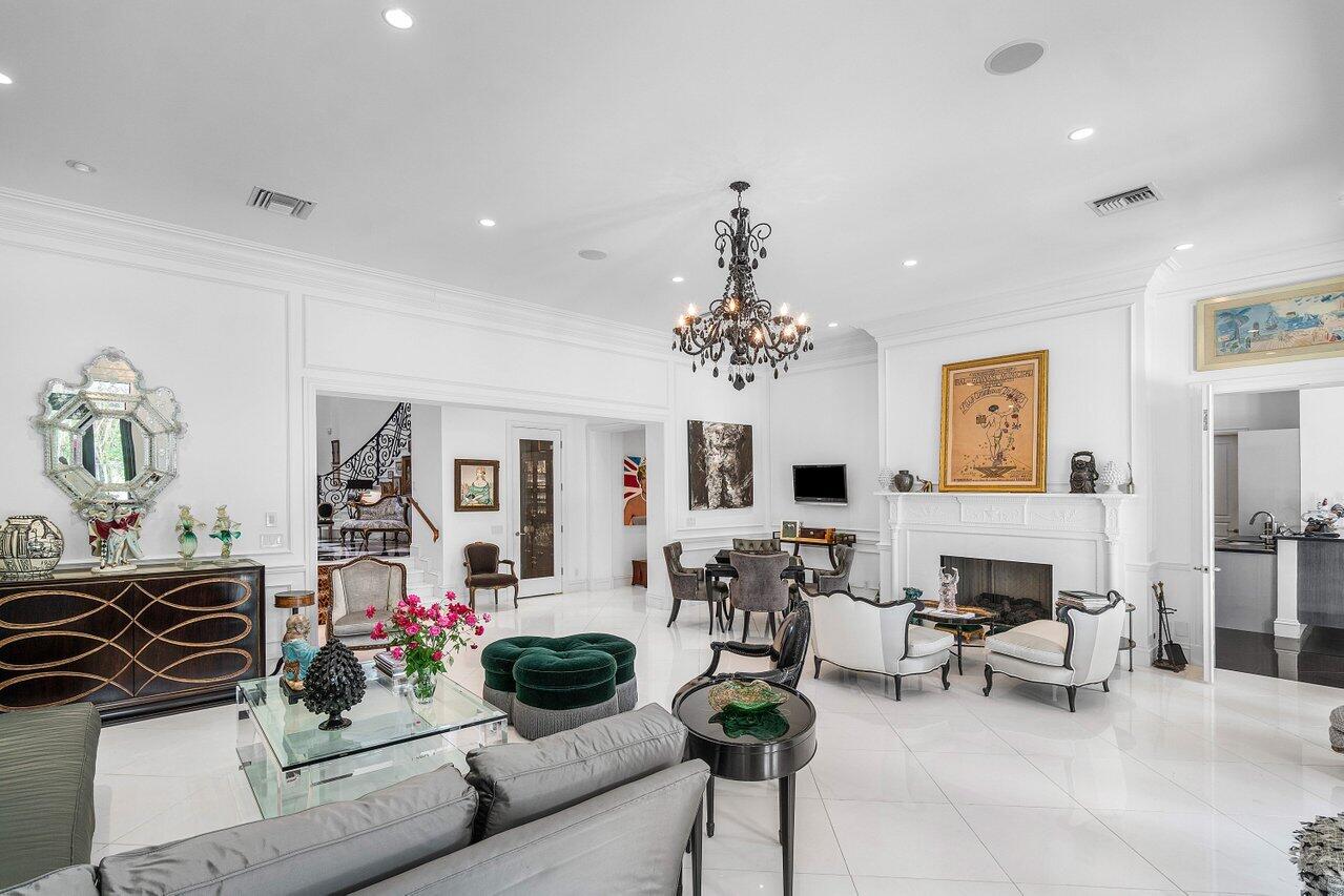 7172 Valencia Drive Boca Raton, FL 33433 - Photo 8 of 51 013-7172ValenciaDrive-BocaRaton-FL-33433