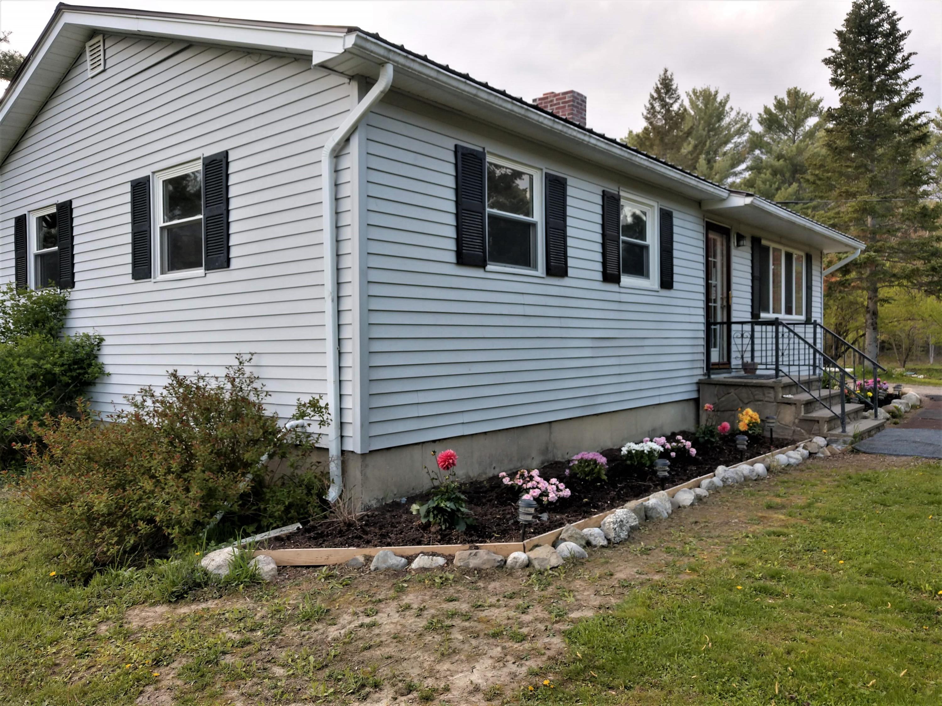 347 Brewer Lake Road Orrington, ME 04474 - Photo 6 of 40 Home_Front Close Left II
