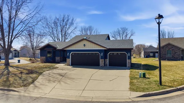 $330,000 | 727 Garden Place, Sauk Rapids, MN 56379
