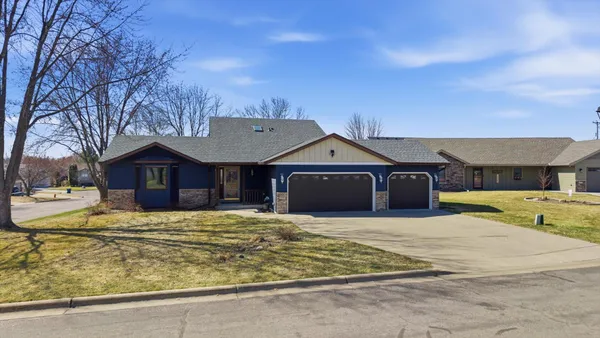 $330,000 | 727 Garden Place, Sauk Rapids, MN 56379