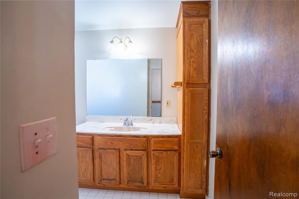 3636 Williams Street Dearborn, MI 48124 - Photo 9 of 25