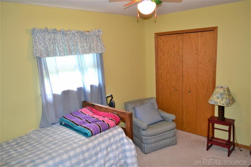 8240 St Clair Road Lexington, MI 48450 - Photo 6 of 22 31349185-5.JPG