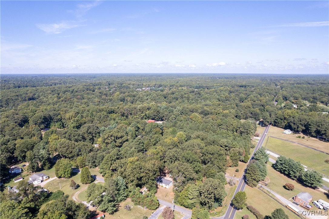 6984 Springhill Road Mechanicsville, VA 23116 - Photo 4 of 30 Gallery Image 4