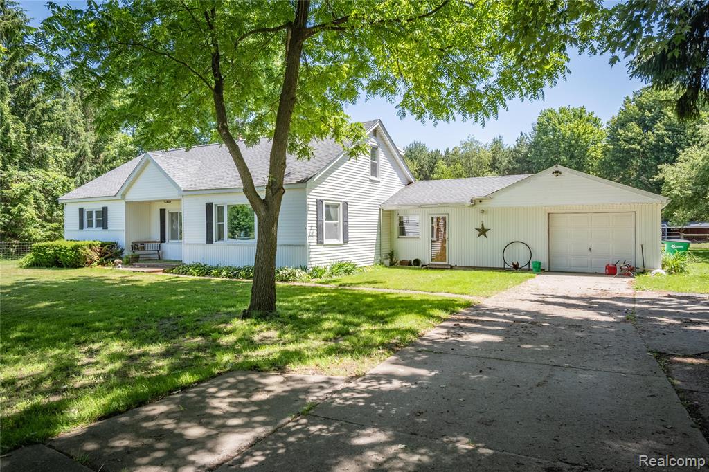 6112 State Road Fort Gratiot, MI 48059 - Photo 33 of 39