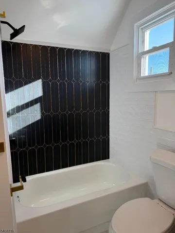 $4,000 | 771 5th Street, Lyndhurst, NJ 07071