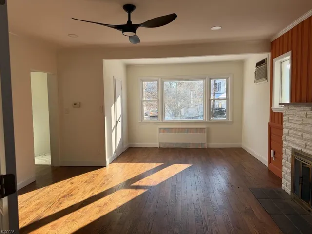 $4,000 | 771 5th Street, Lyndhurst, NJ 07071