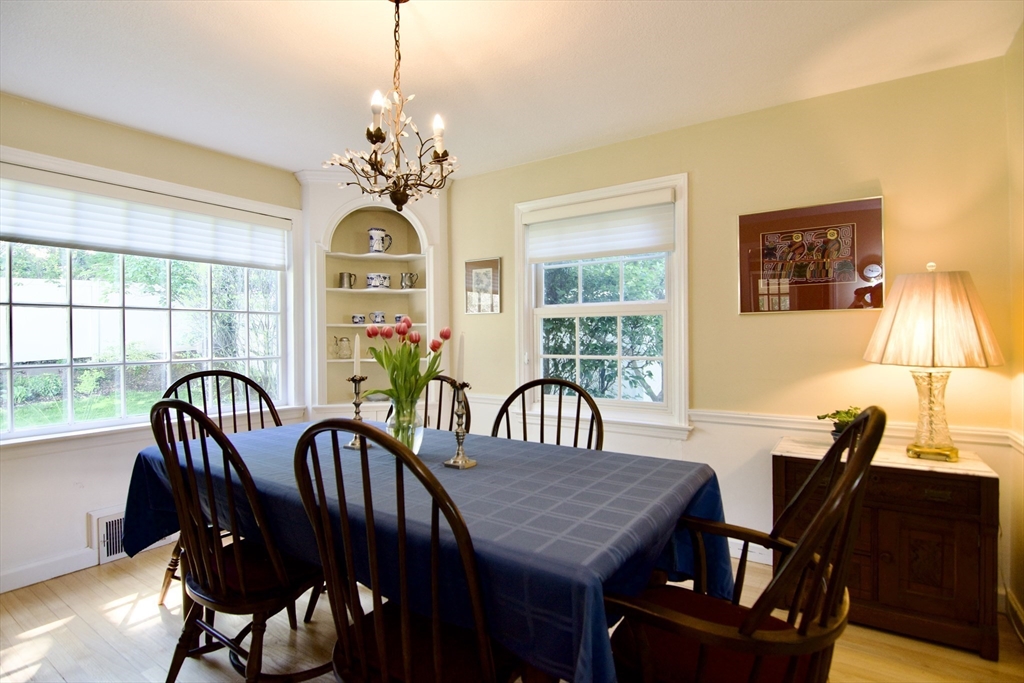 129 Chalmers Street Springfield, MA 01118 - Photo 12 of 42