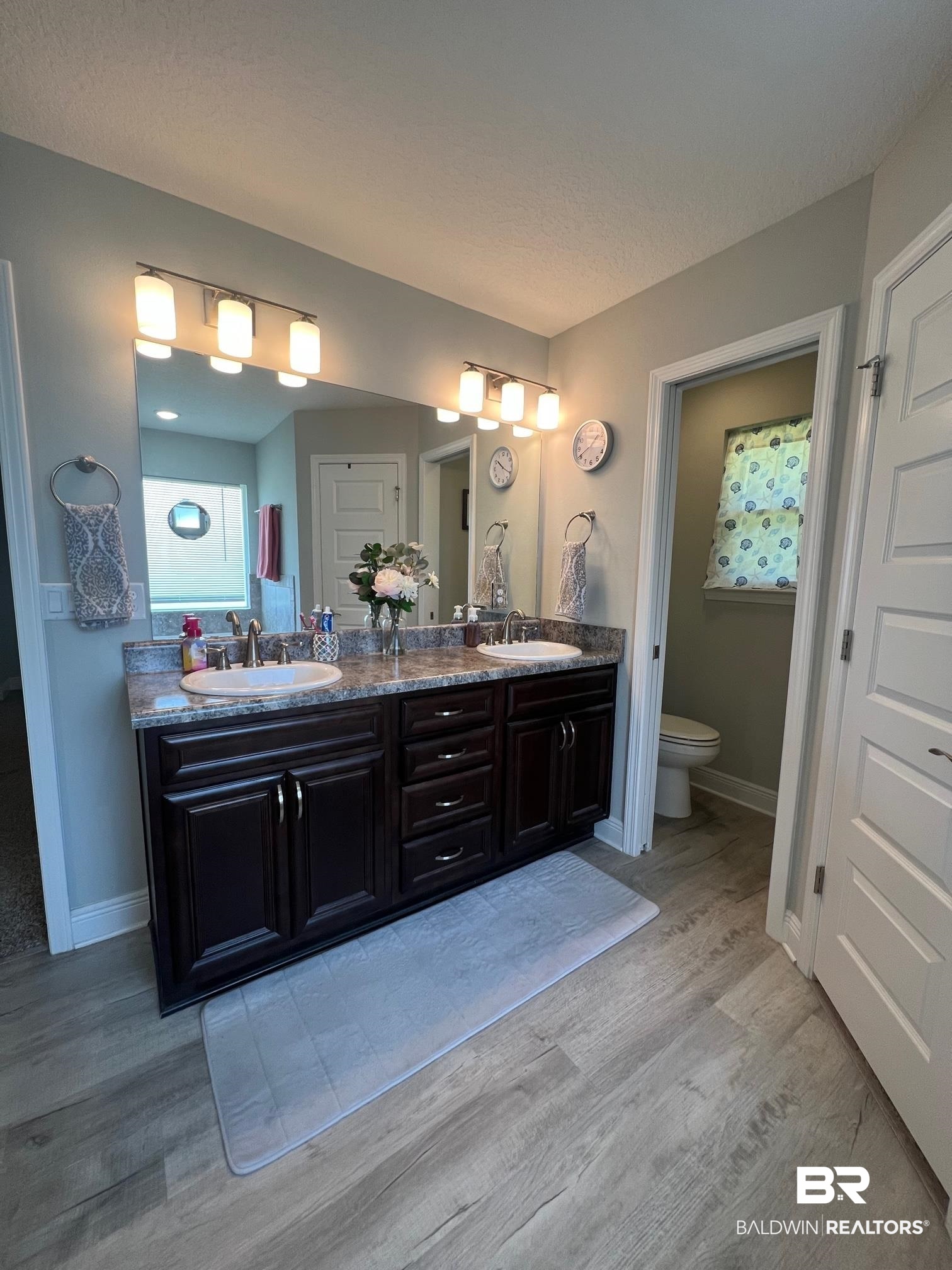 3129 Pinewood Circle Lillian, AL 36549 - Photo 10 of 38 Primary Bath