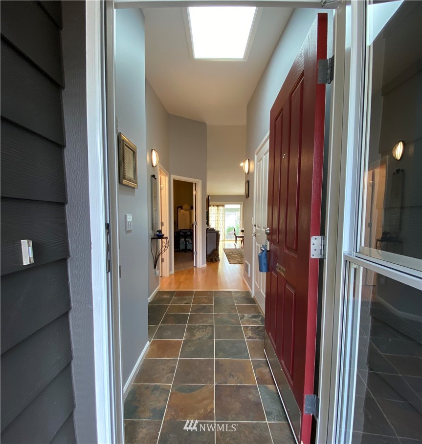 5000 Roxanna Court Southeast Lacey, WA 98503 - Photo 2 of 20 Gallery Image 2