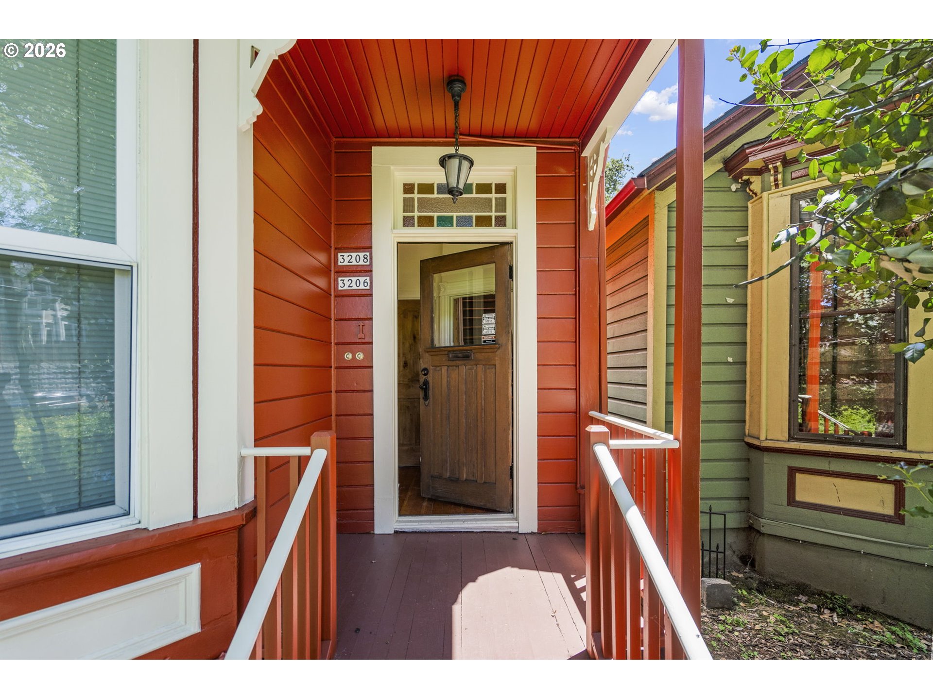 3206 South Kelly Avenue Portland, OR 97239 - Photo 2 of 38