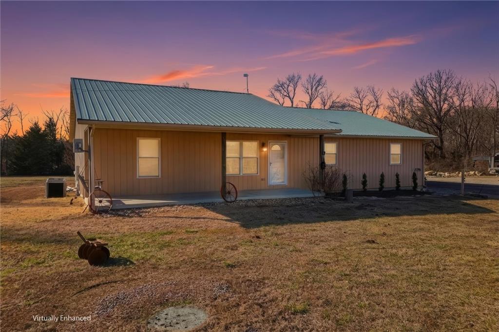 2274 Iowa Road Ottawa, KS 66067 - Photo 1 of 32