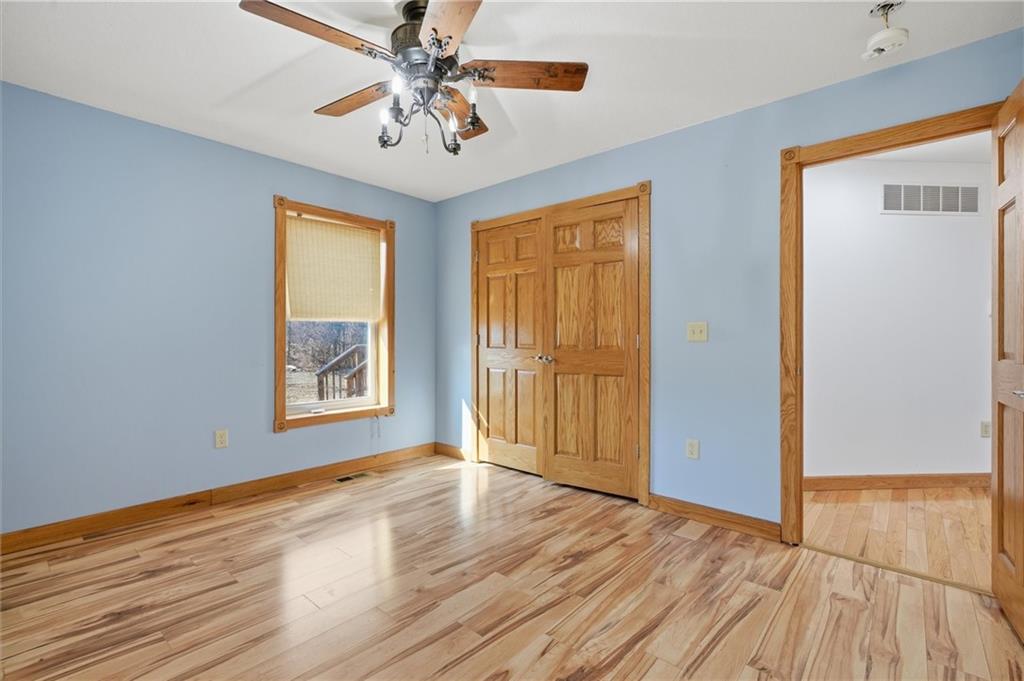 2274 Iowa Road Ottawa, KS 66067 - Photo 13 of 32