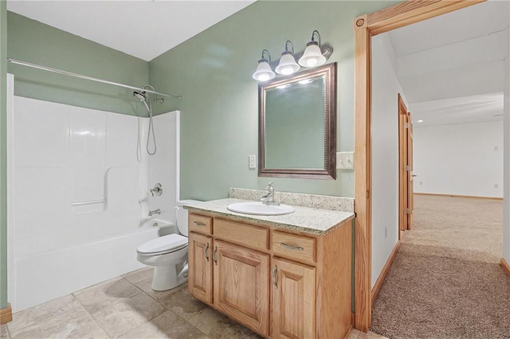 2274 Iowa Road Ottawa, KS 66067 - Photo 20 of 32