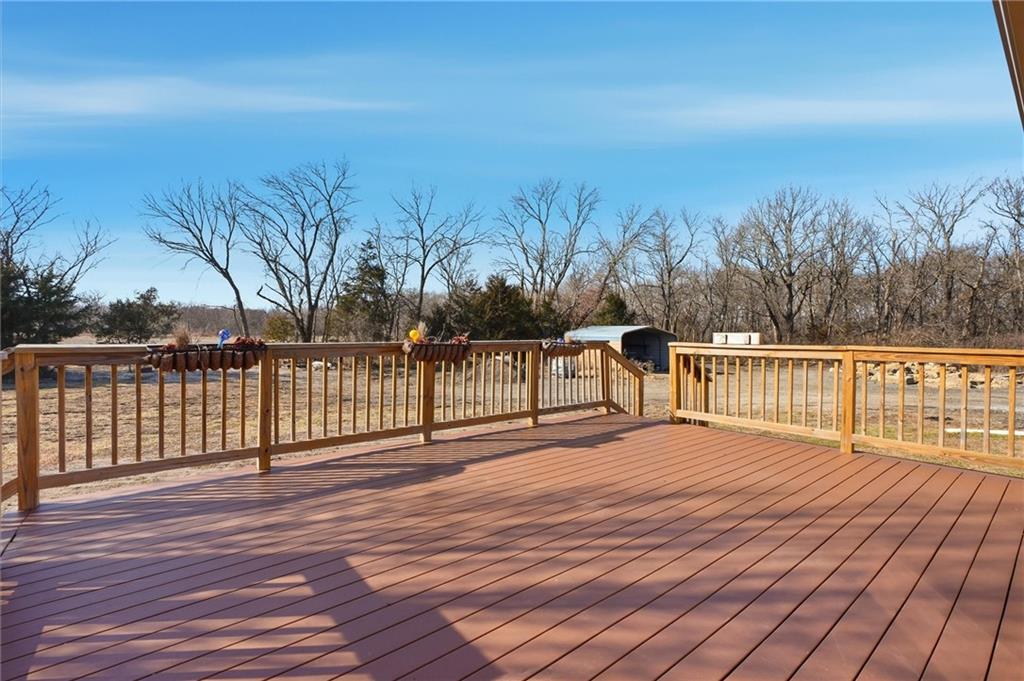 2274 Iowa Road Ottawa, KS 66067 - Photo 23 of 32