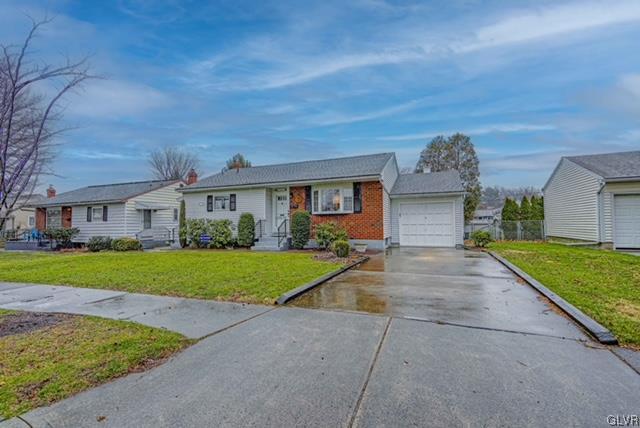 1928 Pelham Road Bethlehem, PA 18018 - Photo 3 of 34 Gallery Image 3