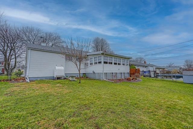 1928 Pelham Road Bethlehem, PA 18018 - Photo 33 of 34 Gallery Image 33