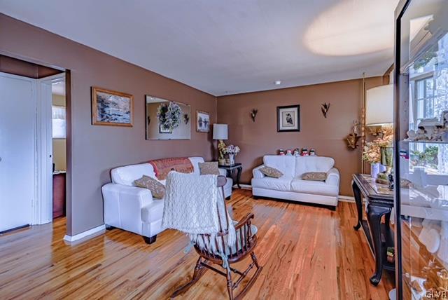 1928 Pelham Road Bethlehem, PA 18018 - Photo 5 of 34 Gallery Image 5