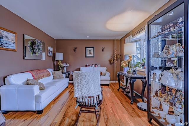 1928 Pelham Road Bethlehem, PA 18018 - Photo 6 of 34 Gallery Image 6