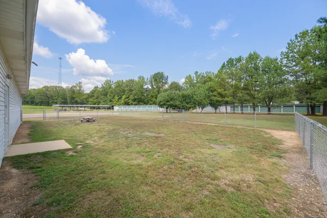 $299,500 | 10366 Highway 100, Scotts Hill, TN 38374