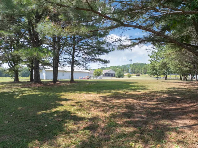 $299,500 | 10366 Highway 100, Scotts Hill, TN 38374