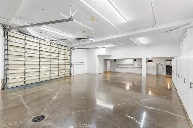 a view of a livingroom with an empty space