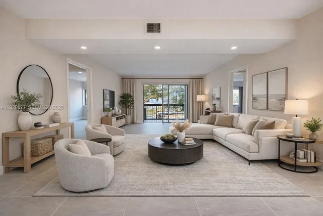 $2,100 | 731 North Pine Island Road, Unit 206, Plantation, FL 33324