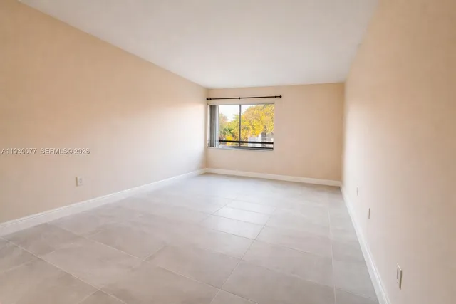 $2,100 | 731 North Pine Island Road, Unit 206, Plantation, FL 33324