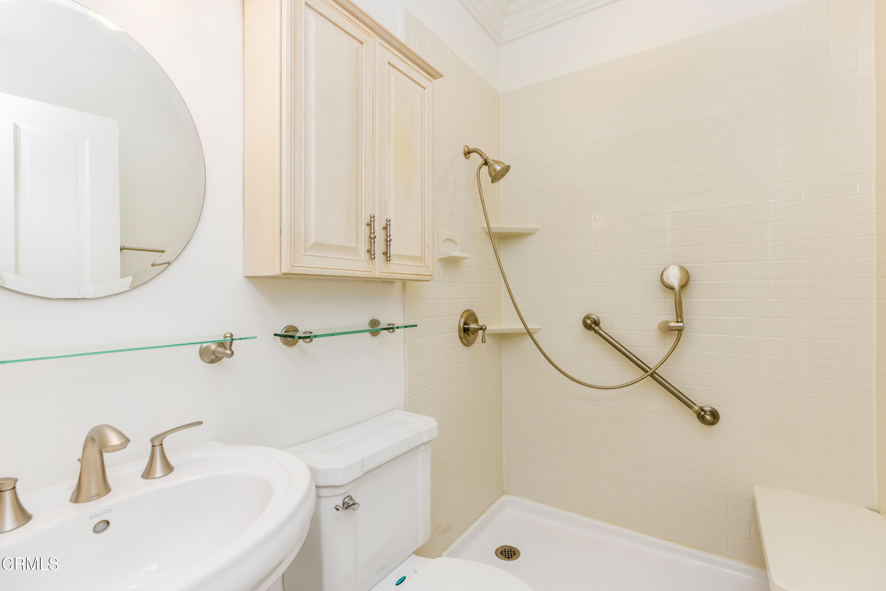 1184 Arden Road Pasadena, CA 91106 - Photo 18 of 62 a bathroom with a sink a toilet and a mirror
