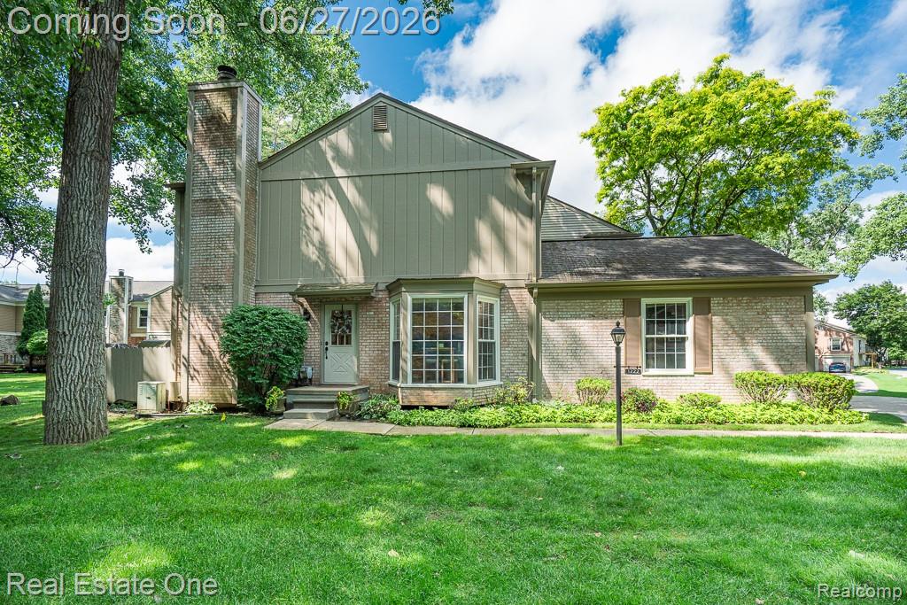 'WELCOME HOME"
Desirable King's Cove 
condo