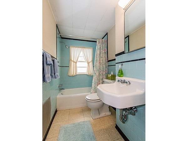 17 Jennings Road Waltham, MA 02451 - Photo 19 of 25 Gallery Image 19