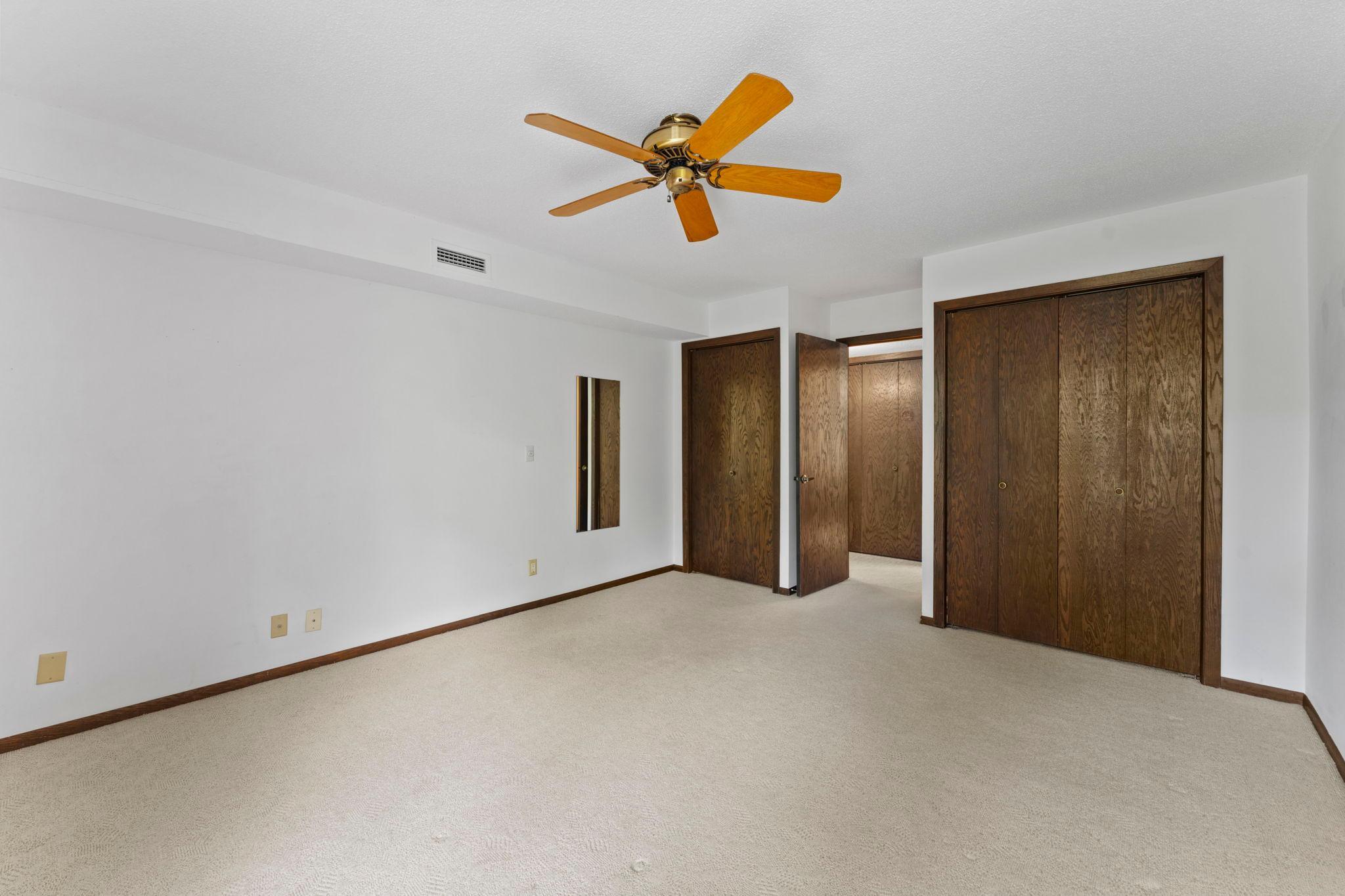 8549 Irwin Road, Unit 126 Bloomington, MN 55437 - Photo 17 of 31 Gallery Image 17