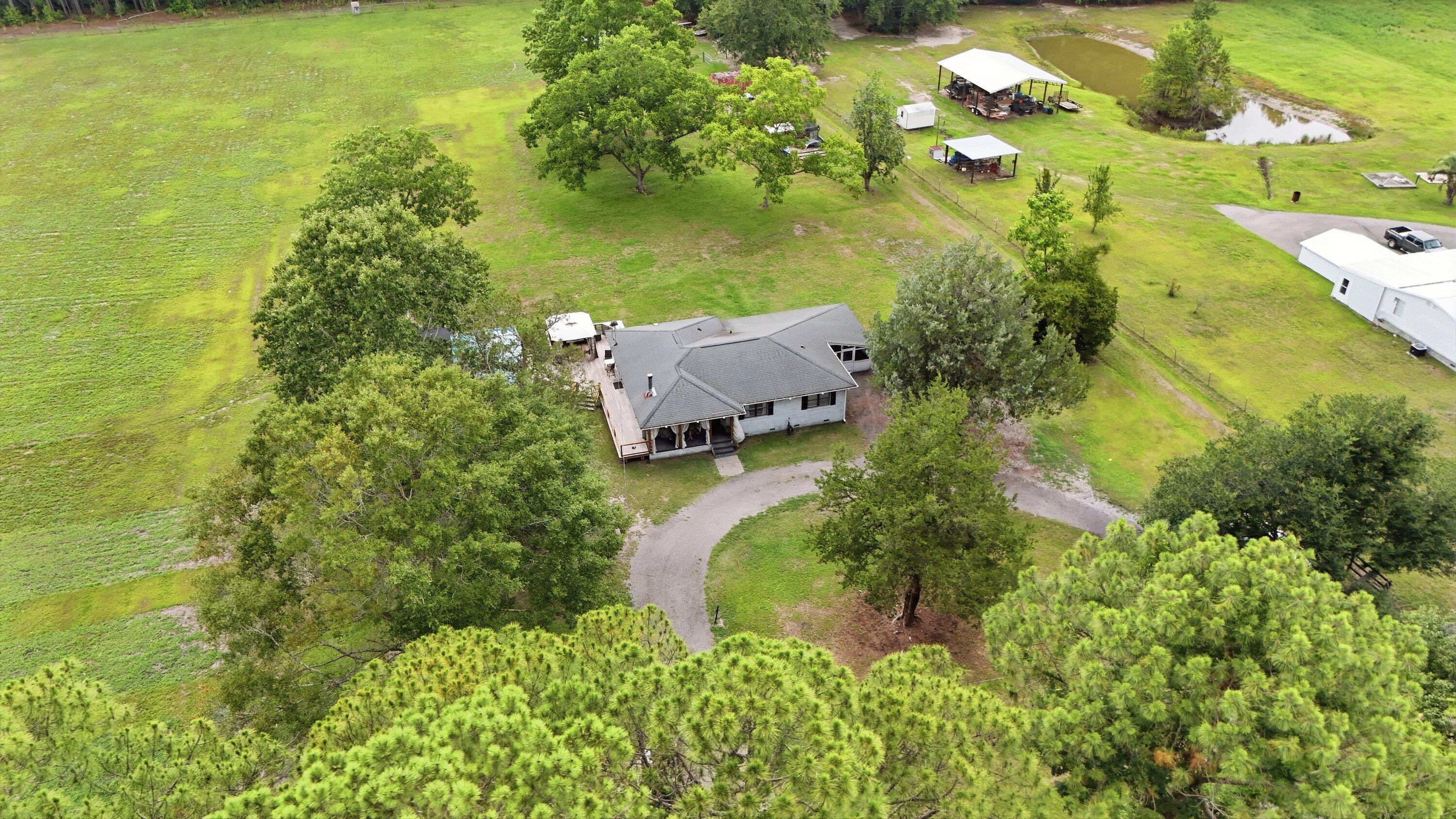 10007 Jacksonboro Road Cottageville, SC 29435 - Photo 9 of 38 Dinning