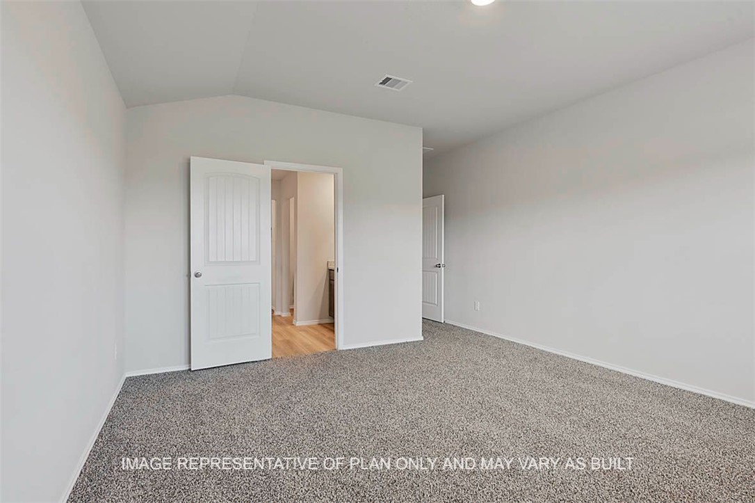 5417-bear Run 5417-bear Run Bryan, TX 77807 - Photo 7 of 18 a view of an empty room