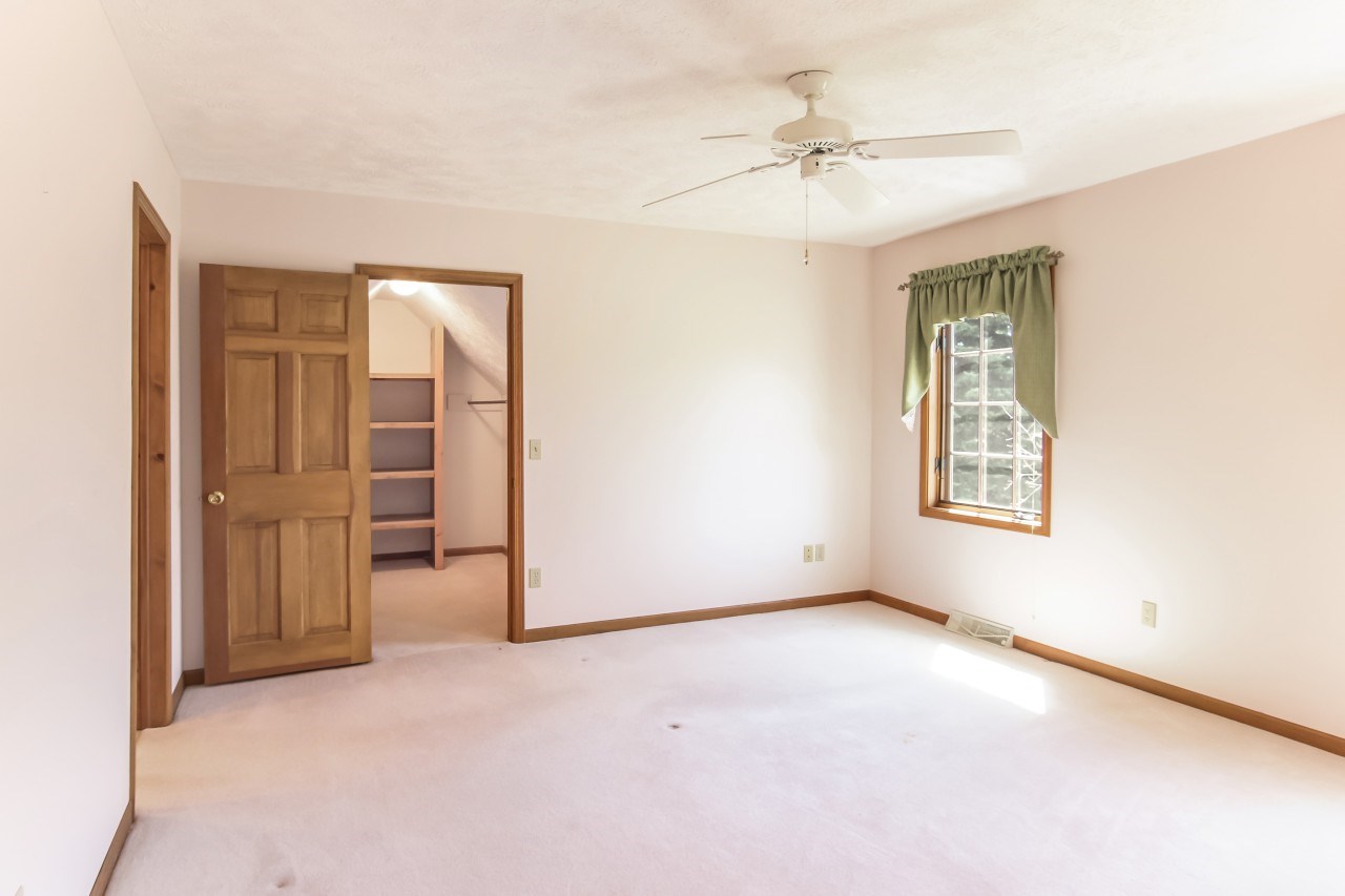 7100 South Dunns Farm Road Maple City, MI 49664 - Photo 34 of 51 1859985-33.JPG