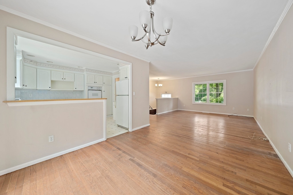 162 Plymouth Road Hanover, MA 02339 - Photo 8 of 36 Gallery Image 8