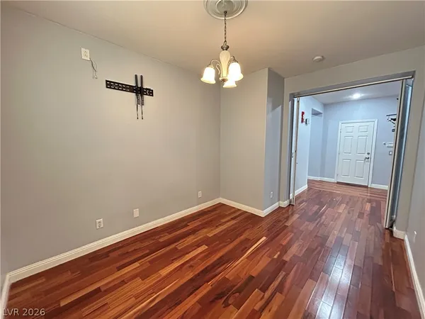 $2,590 | 9224 Longhorn Falls Court, Las Vegas, NV 89149