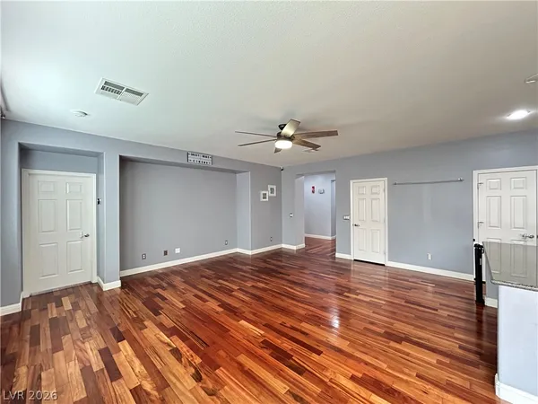 $2,590 | 9224 Longhorn Falls Court, Las Vegas, NV 89149