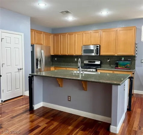 $2,590 | 9224 Longhorn Falls Court, Las Vegas, NV 89149