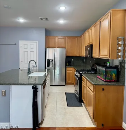 $2,590 | 9224 Longhorn Falls Court, Las Vegas, NV 89149